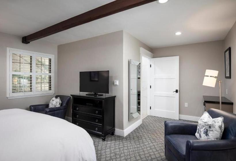 호텔 Candle Light Inn