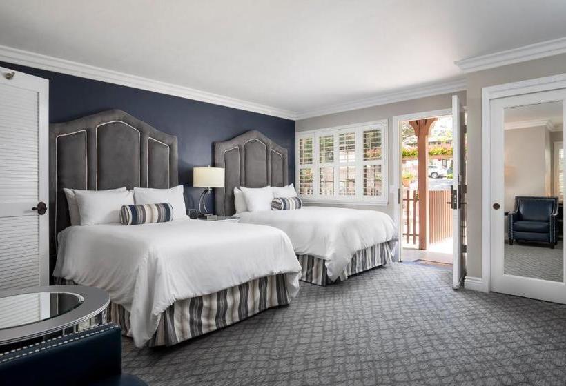 호텔 Candle Light Inn