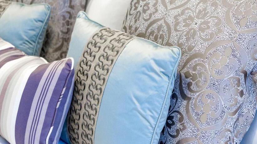 호텔 Candle Light Inn