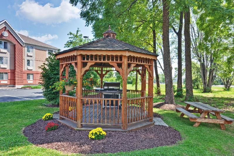 Отель Candlewood Suites   East Syracuse   Carrier Circle, An Ihg