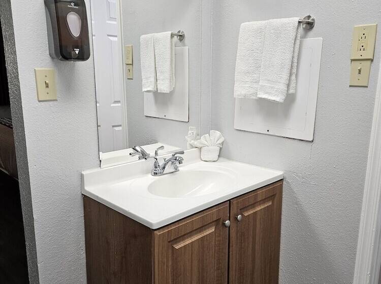 هتل Canyon Inn Flagstaff