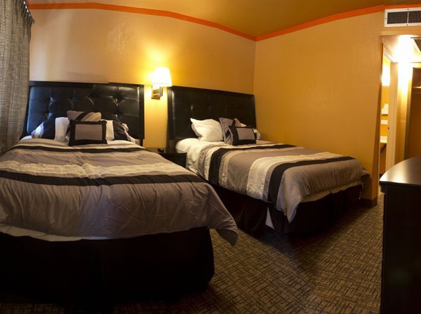 فندق Capitol Inn & Suites