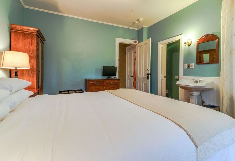 酒店 Captain Lawrence Inn