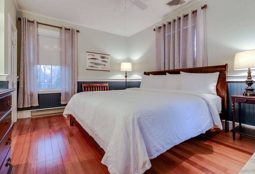 酒店 Captain Lawrence Inn