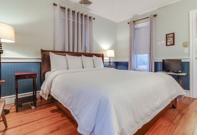 酒店 Captain Lawrence Inn