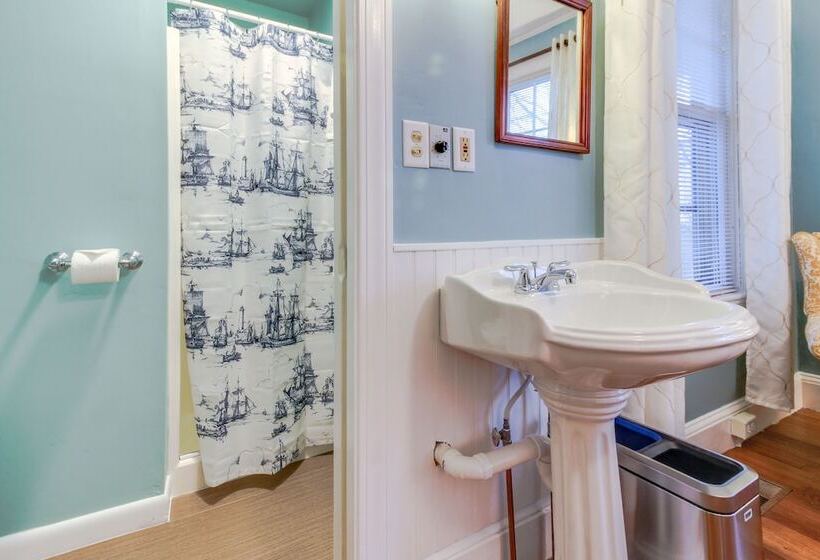 酒店 Captain Lawrence Inn