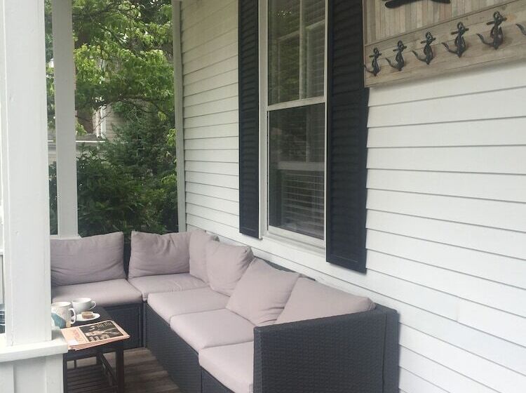 酒店 Captain Lawrence Inn