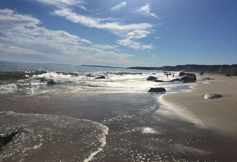 酒店 Captain Lawrence Inn