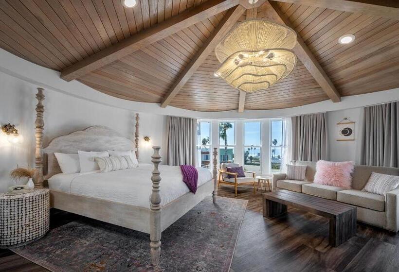 هتل Cardiff By The Sea Lodge