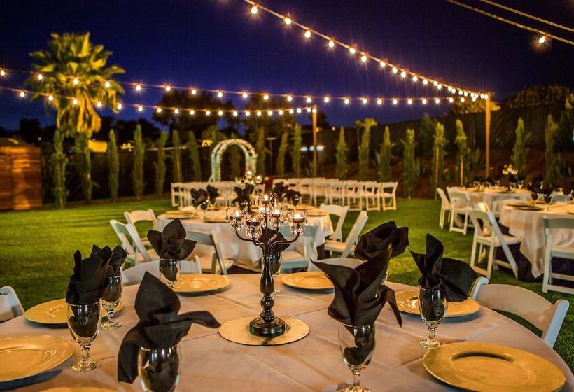 Carlton Oaks Lodge, Ascend Hotel Collection