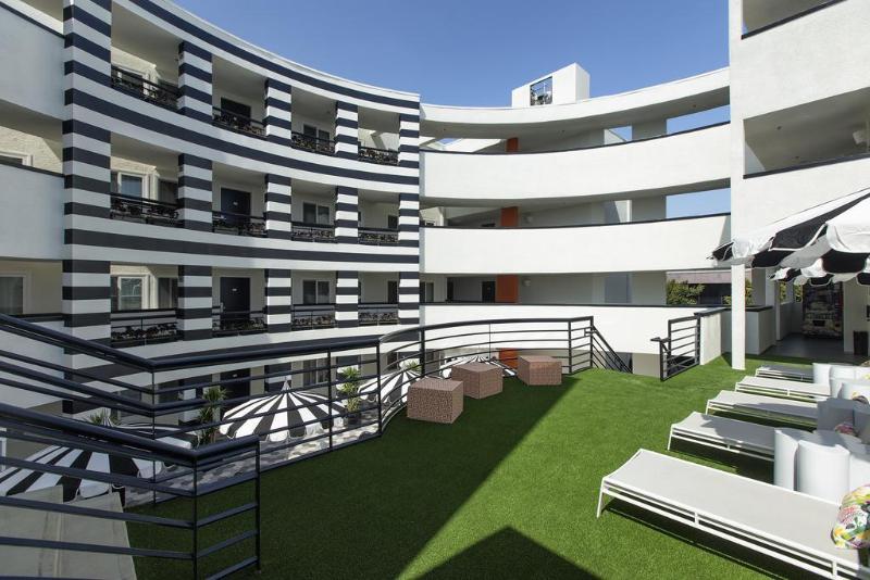 فندق Carlyle Inn