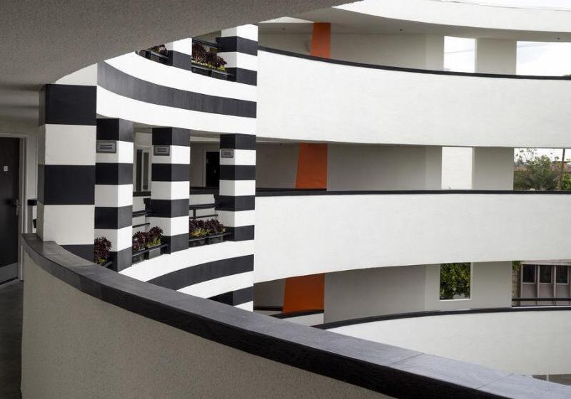 فندق Carlyle Inn