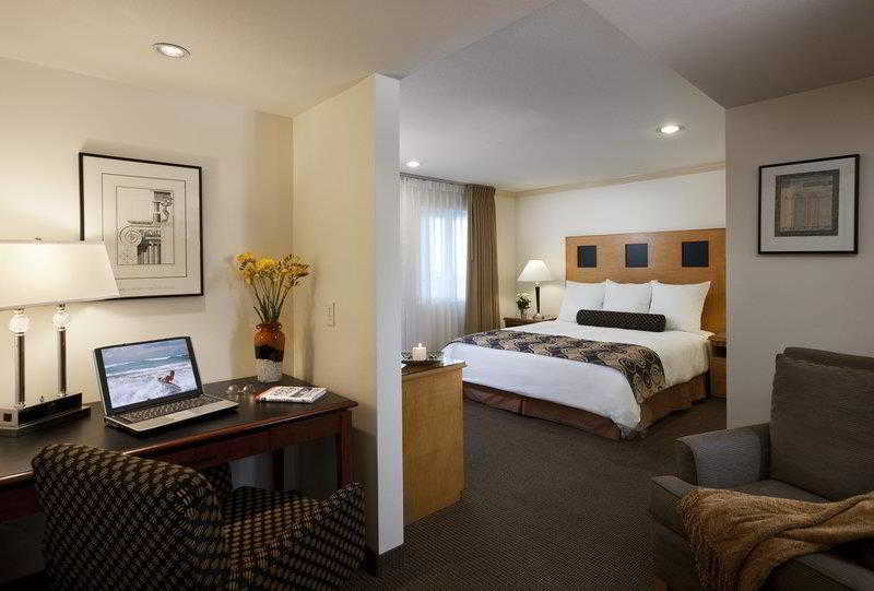 فندق Carlyle Inn