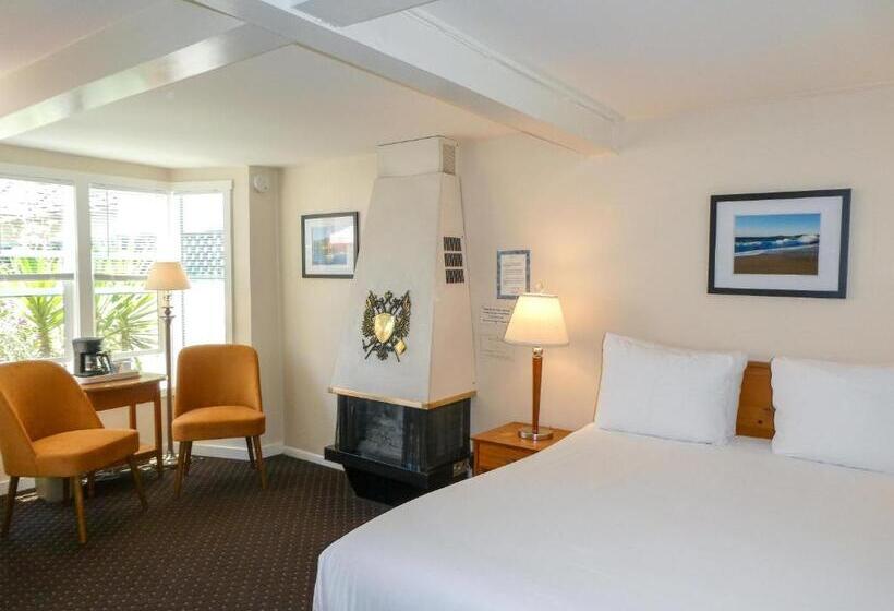 호텔 Carmel Fireplace Inn