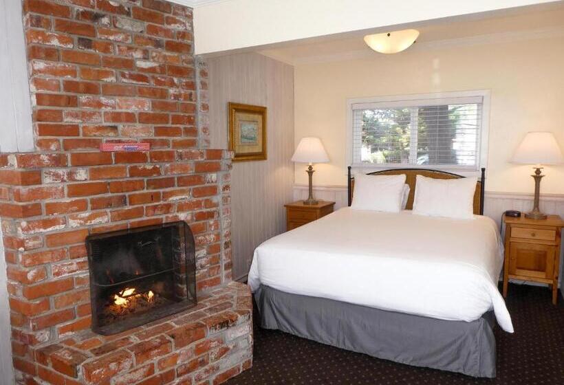 호텔 Carmel Fireplace Inn