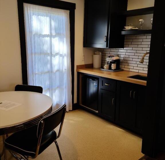 酒店 Carmel River Inn