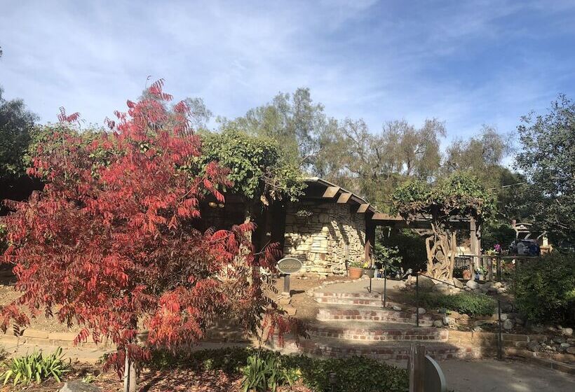 호텔 Carmel Valley Lodge