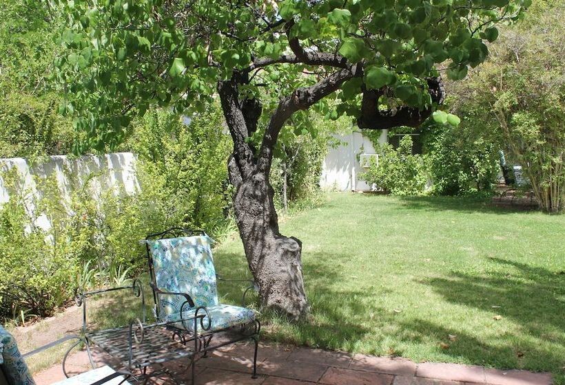 酒店 Casa Blanca Inn And Suites