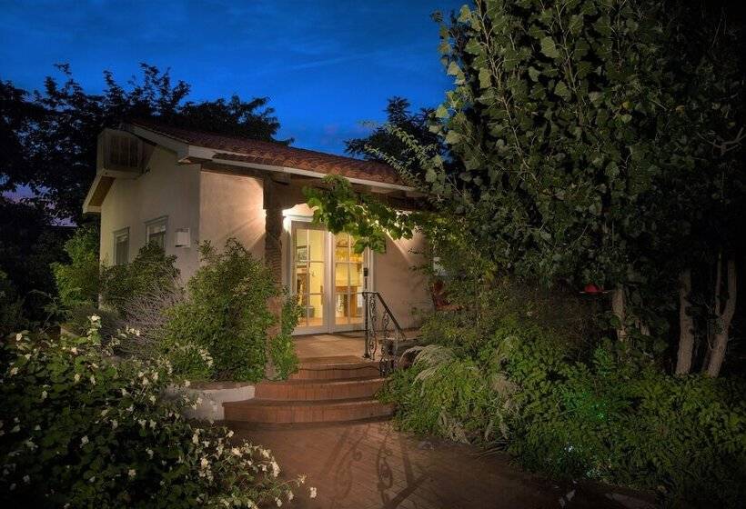 酒店 Casa Blanca Inn And Suites