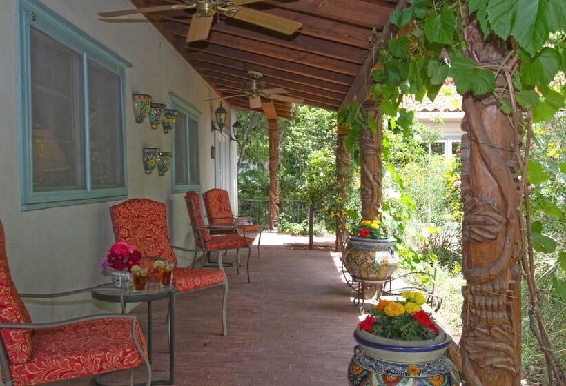 酒店 Casa Blanca Inn And Suites