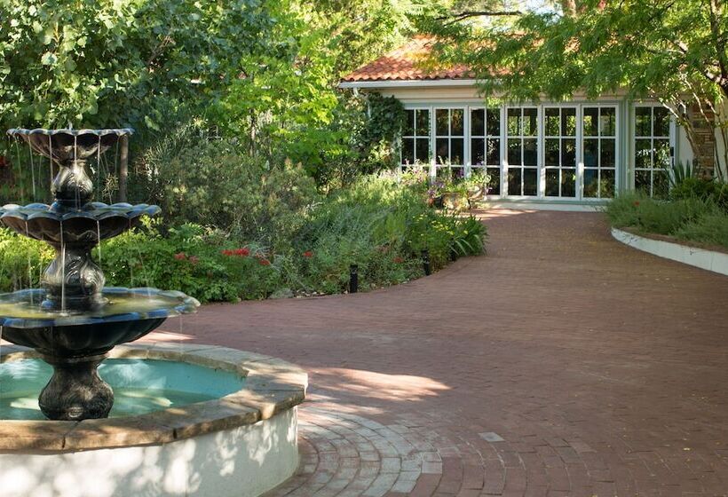 酒店 Casa Blanca Inn And Suites