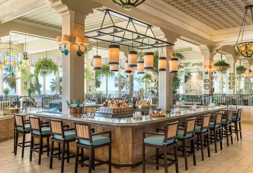 Отель Casa Del Mar