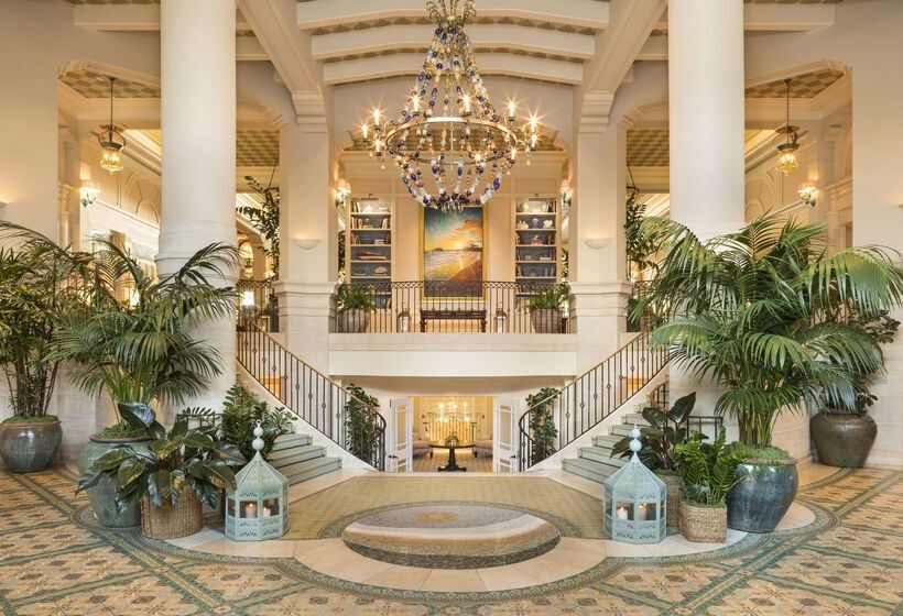 Отель Casa Del Mar