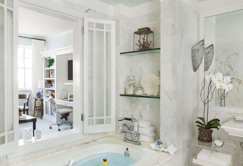 Отель Casa Del Mar