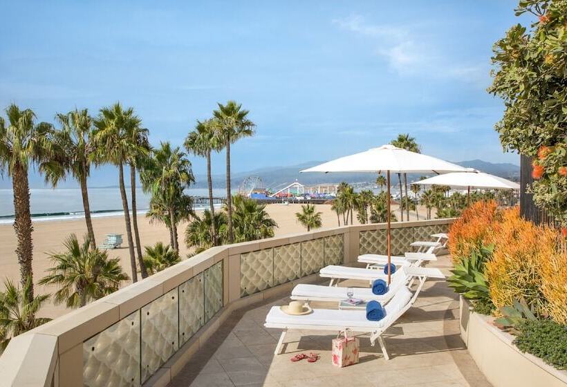 Отель Casa Del Mar