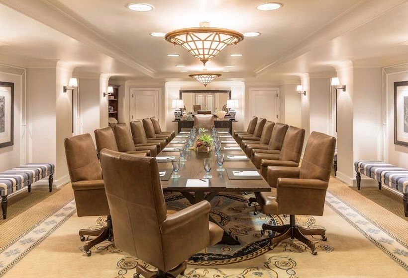 Отель Casa Del Mar