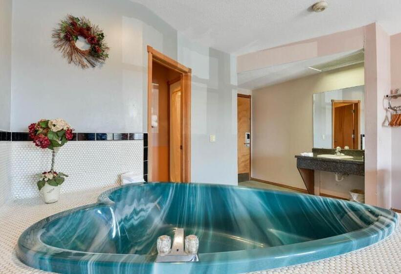 בית מלון כפרי Casa Loma Economy Inn