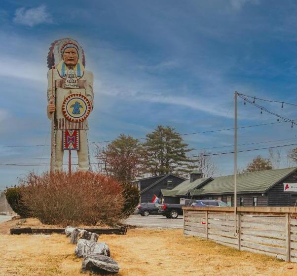 فندق Casco Bay Inn