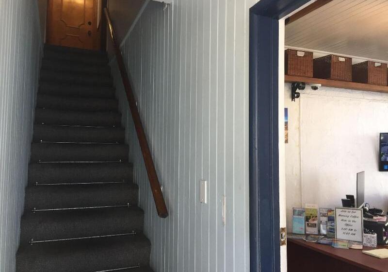 فندق Catalina Island Seacrest Inn