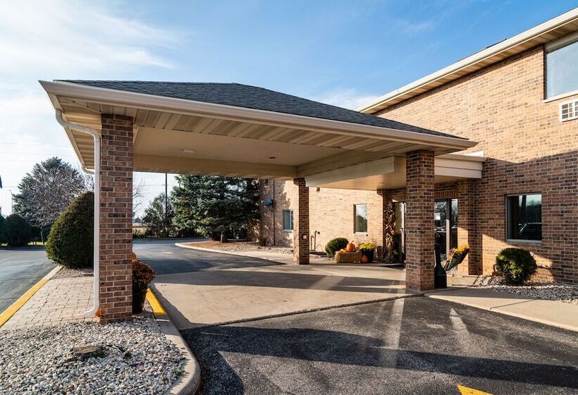 فندق Cedarberry Inn