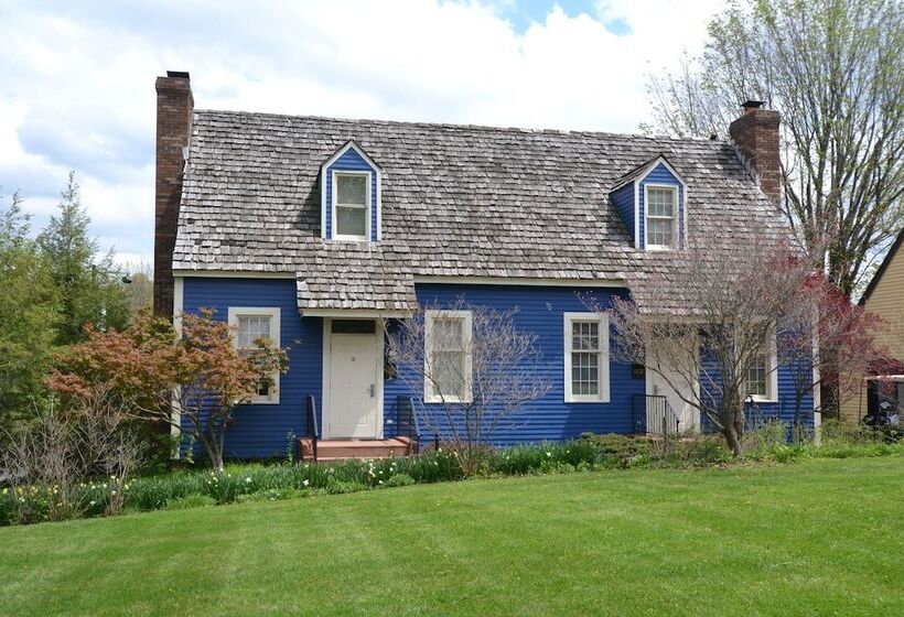 فندق Century Suites