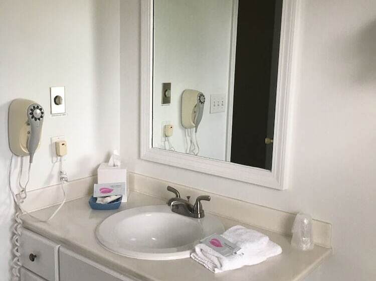 فندق Century Suites