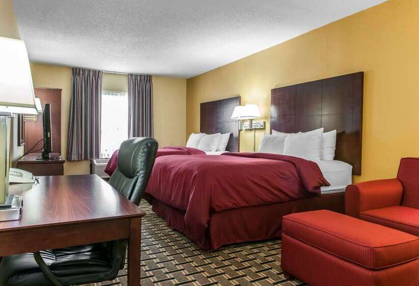 Отель Clarion Inn & Suites Northwest