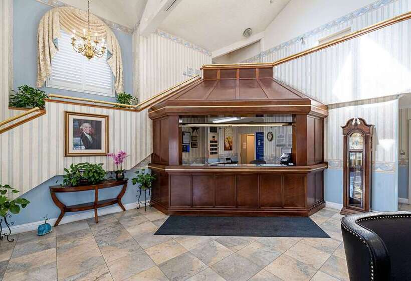 בית מלון כפרי Clarion Inn Silicon Valley