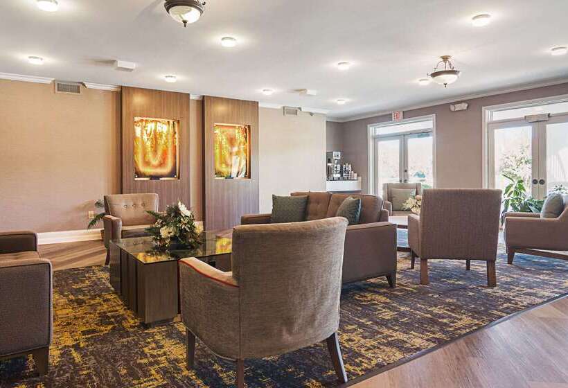 هتل Clarion Inn Willow River