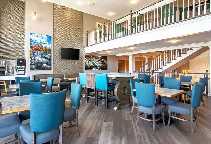 هتل Clarion Inn Willow River