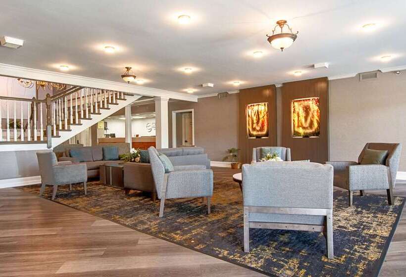 هتل Clarion Inn Willow River