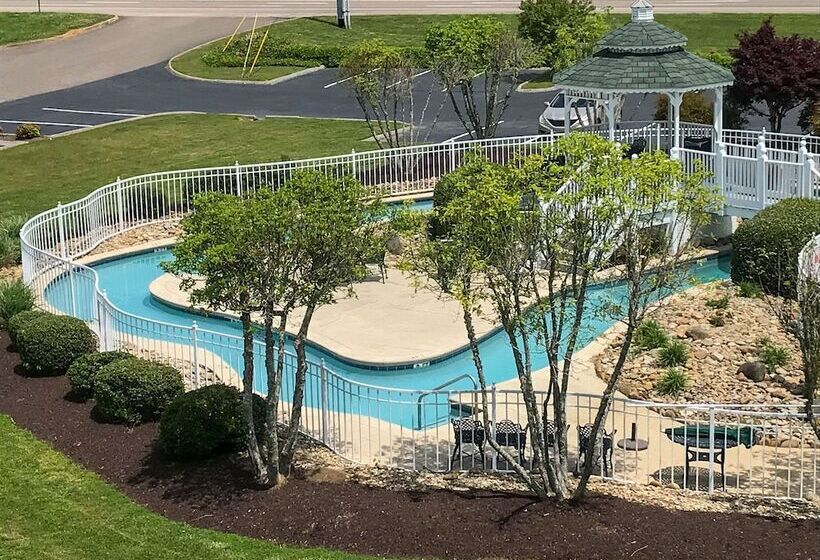 هتل Clarion Inn Willow River