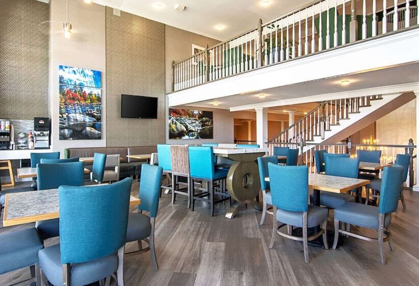 هتل Clarion Inn Willow River