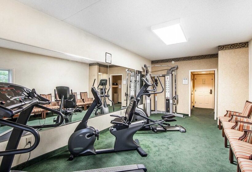 هتل Clarion Inn Willow River