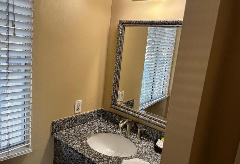 בית מלון כפרי Cliff House Inn