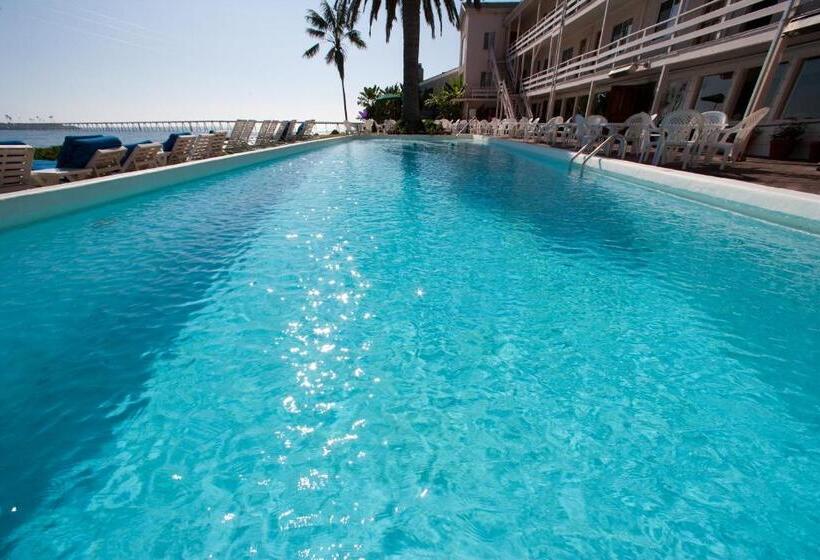 בית מלון כפרי Cliff House Inn