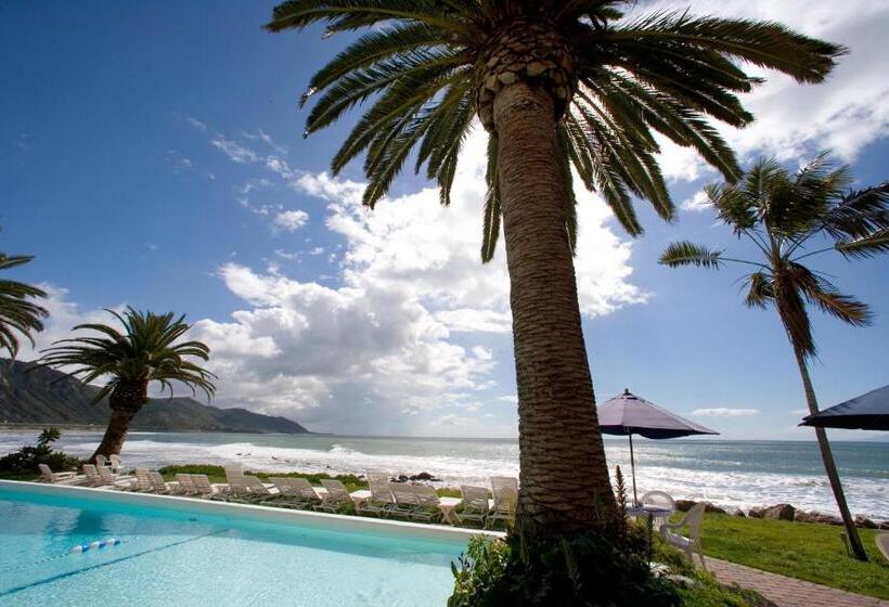 בית מלון כפרי Cliff House Inn