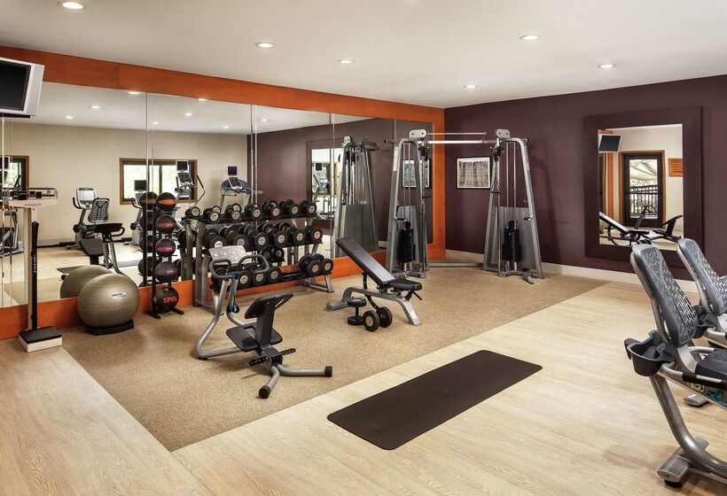 فندق Doubletree By Hilton Claremont