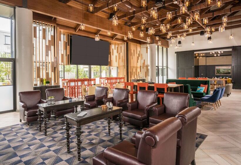 فندق Doubletree By Hilton Gainesville