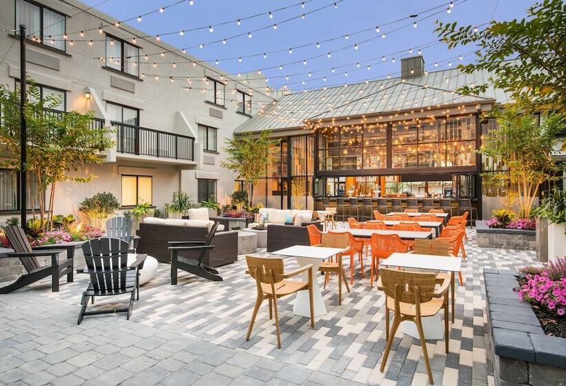 فندق Doubletree By Hilton Gainesville